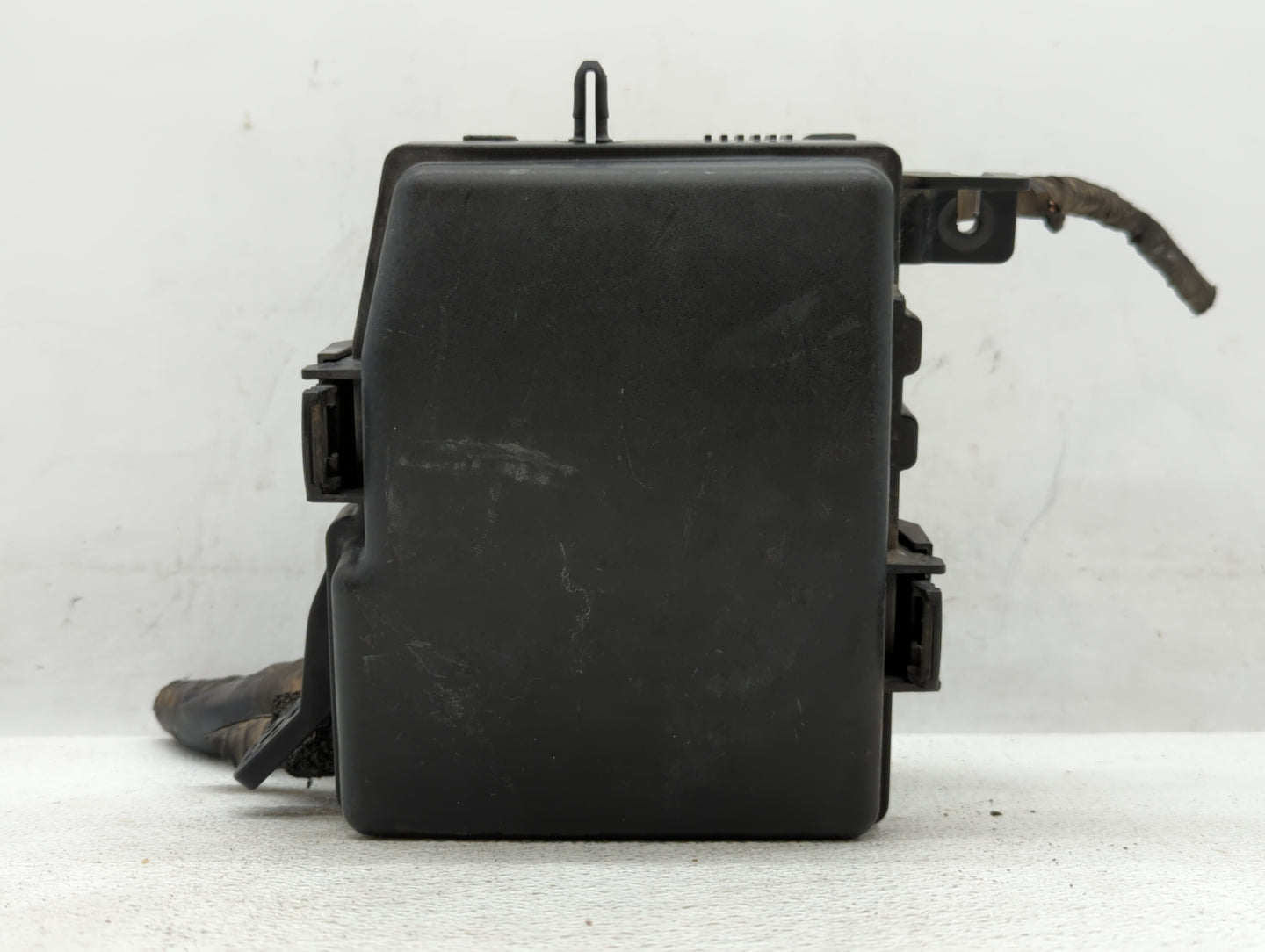 2011-2013 Kia Optima Fusebox Fuse Box Panel Relay Module P/N:91202-2T990 Fits Fits 2011 2012 2013 OEM Used Auto Parts - Oemu