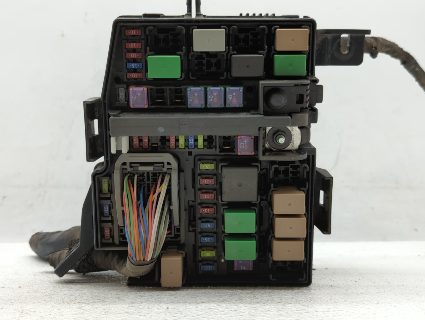 2011-2013 Kia Optima Fusebox Fuse Box Panel Relay Module P/N:91202-2T990 Fits Fits 2011 2012 2013 OEM Used Auto Parts - Oemu