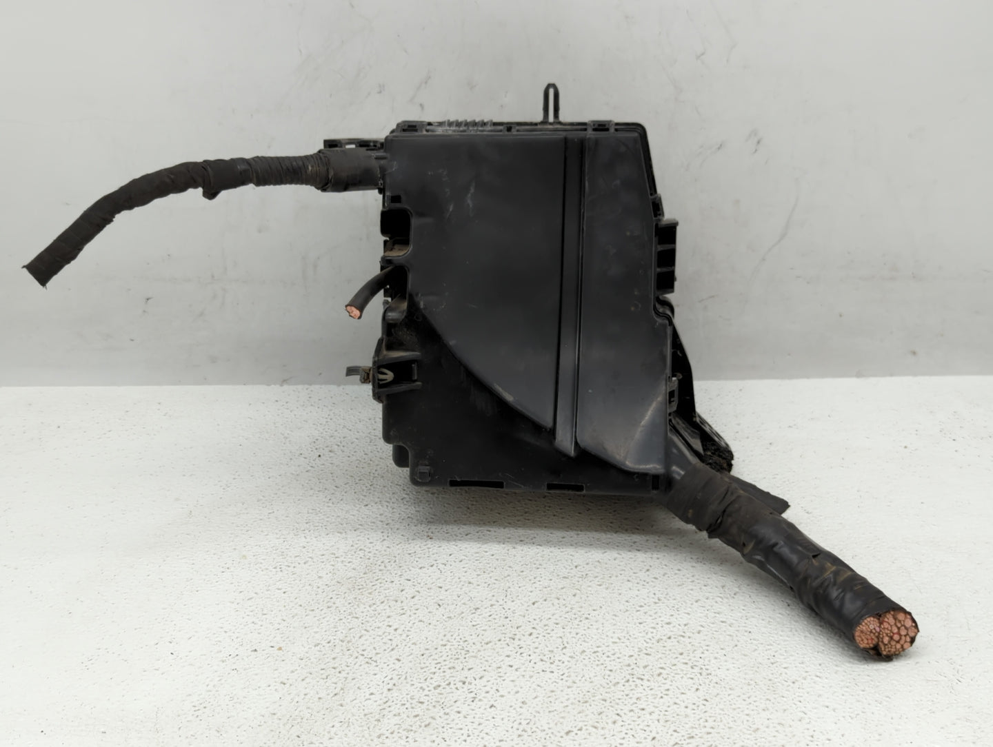 2011-2013 Kia Optima Fusebox Fuse Box Panel Relay Module P/N:91202-2T990 Fits Fits 2011 2012 2013 OEM Used Auto Parts - Oemu