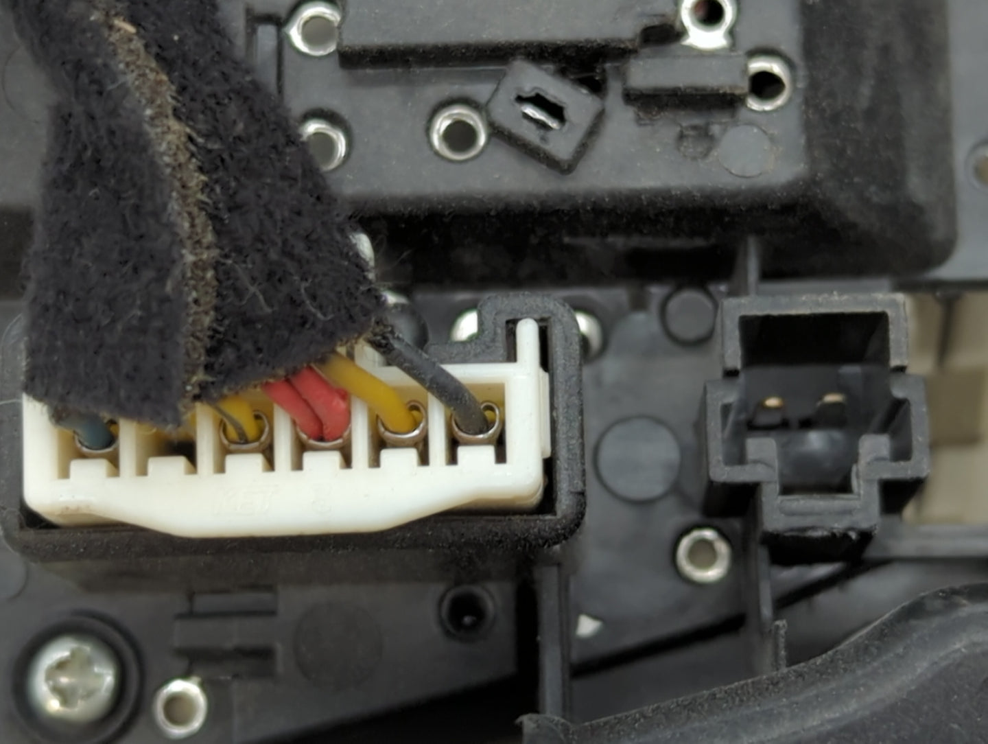 2012 Kia Optima Overhead Roof Console - Oemusedautoparts1.com