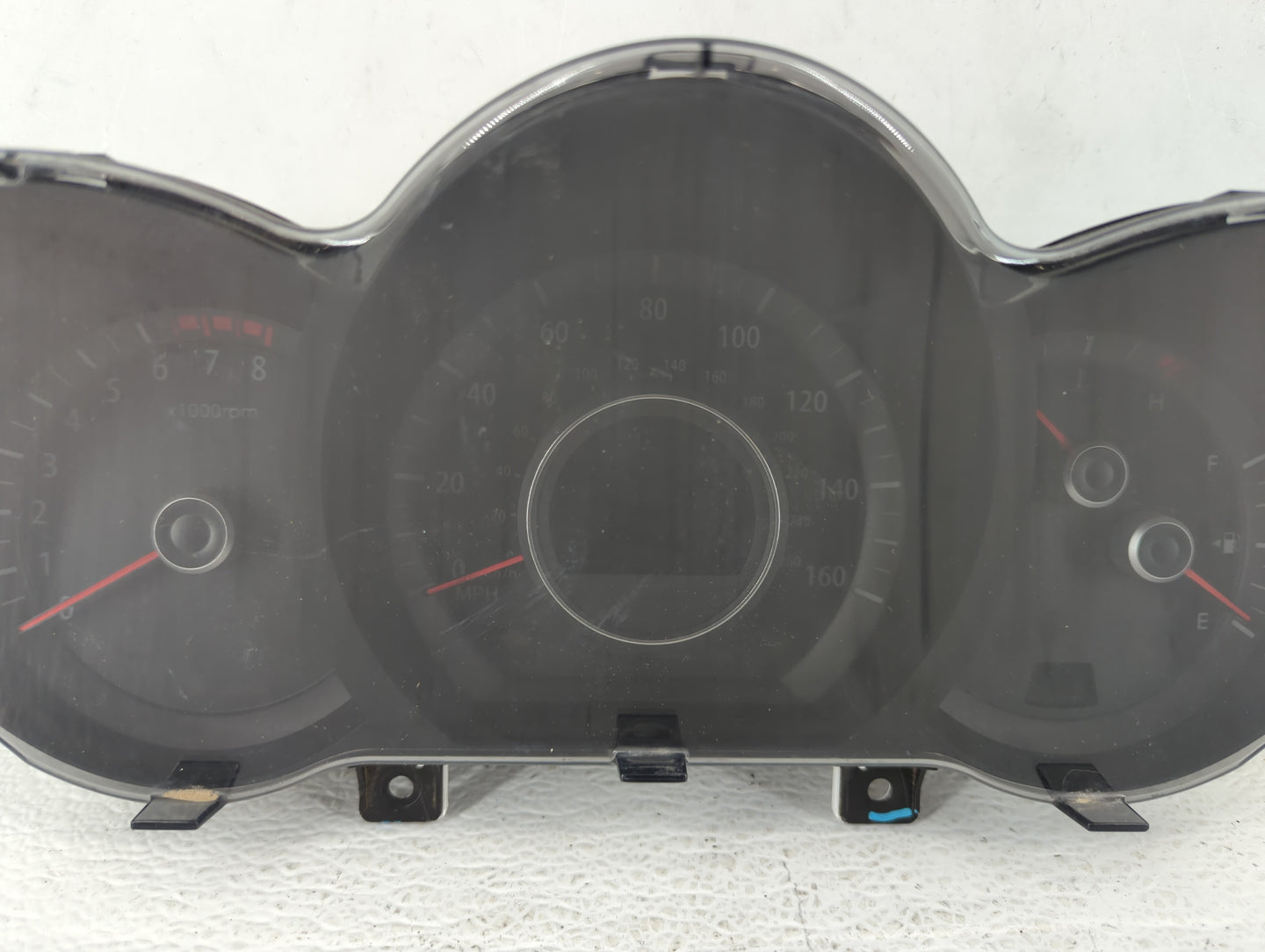 2012-2013 Kia Optima Instrument Cluster Speedometer Gauges P/N:94001-2T323 Fits Fits 2012 2013 OEM Used Auto Parts - Oemused