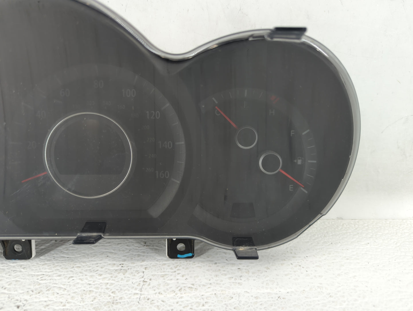 2012-2013 Kia Optima Instrument Cluster Speedometer Gauges P/N:94001-2T323 Fits Fits 2012 2013 OEM Used Auto Parts - Oemused