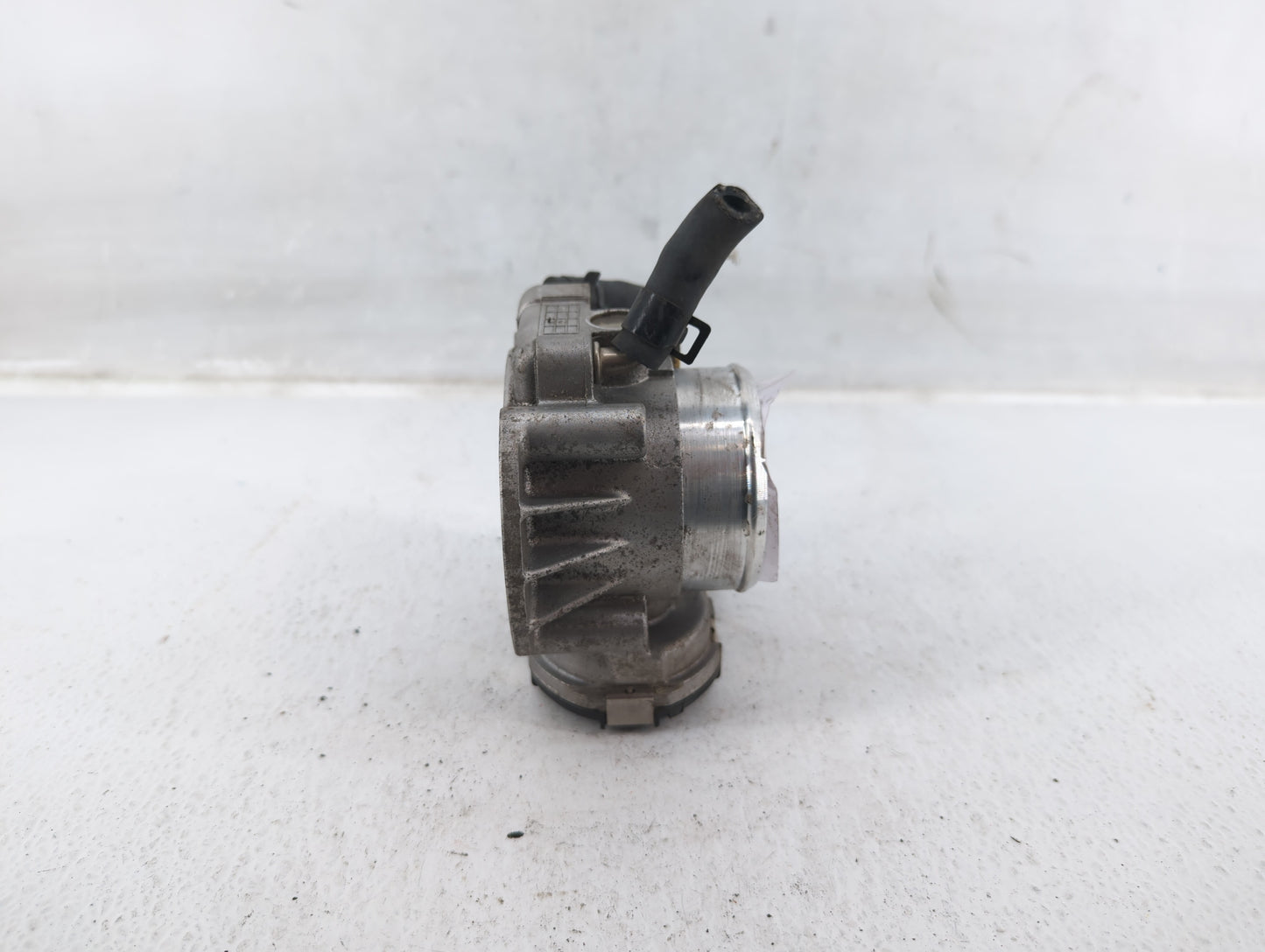 2011-2016 Kia Optima Throttle Body P/N:35100-2G800 Fits Fits 2011 2012 2013 2014 2015 2016 OEM Used Auto Parts - Oemusedauto