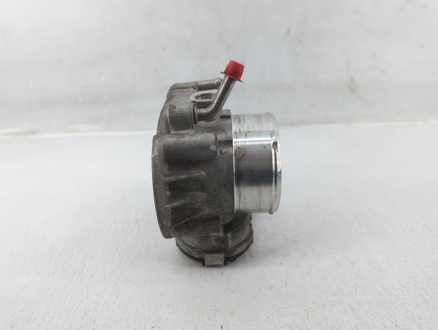 2011-2015 Kia Optima Throttle Body P/N:35100-2G700 Fits Fits 2011 2012 2013 2014 2015 2016 OEM Used Auto Parts - Oemusedauto