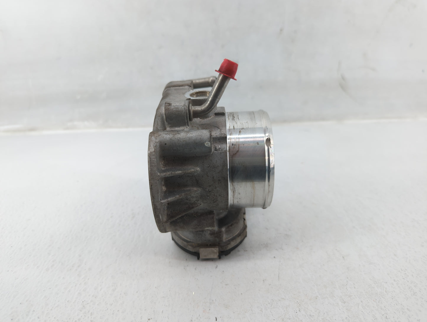 2011-2015 Kia Optima Throttle Body P/N:35100-2G700 Fits Fits 2011 2012 2013 2014 2015 2016 OEM Used Auto Parts - Oemusedauto