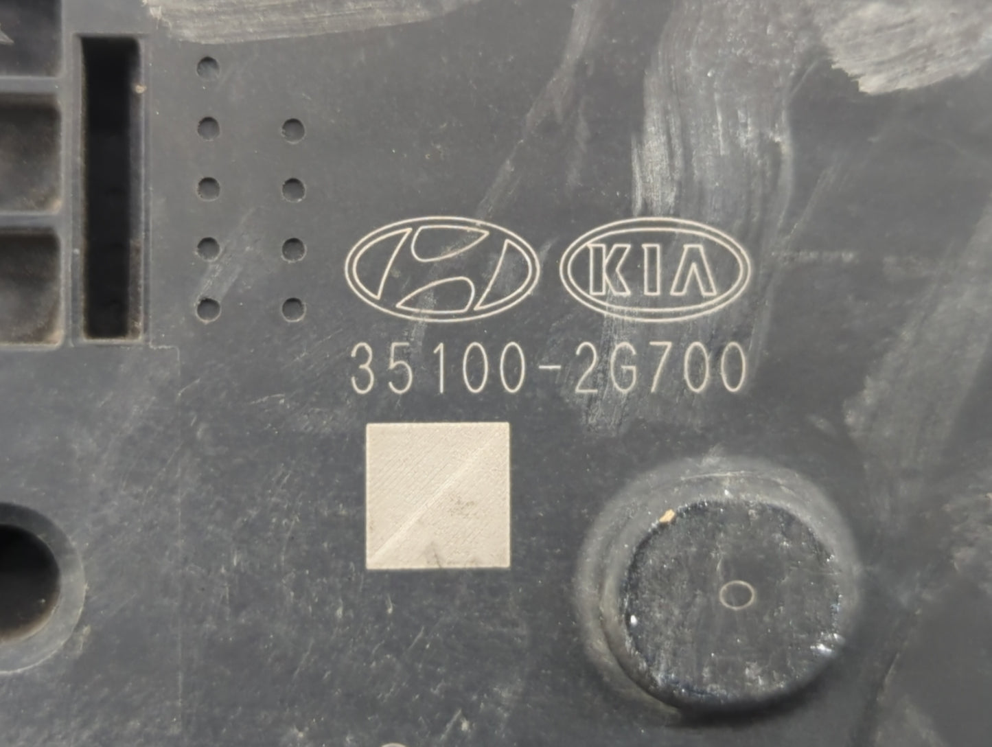 2011-2015 Kia Optima Throttle Body P/N:35100-2G700 Fits Fits 2011 2012 2013 2014 2015 2016 OEM Used Auto Parts - Oemusedauto