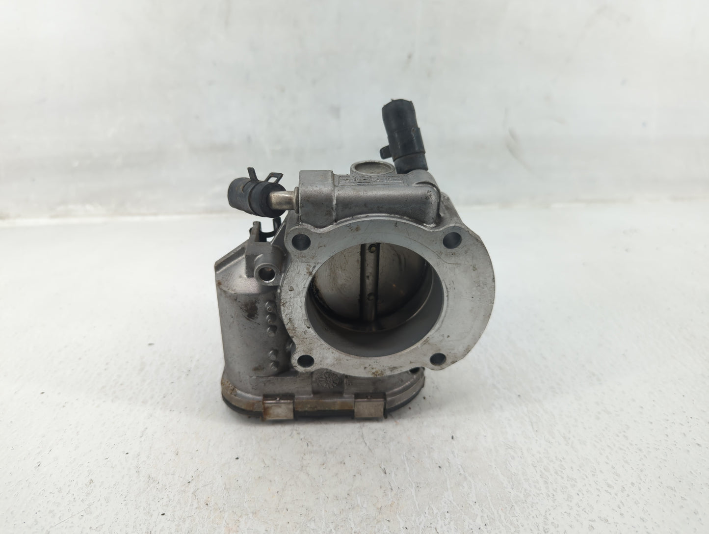 2011-2016 Kia Optima Throttle Body P/N:35100-2G800 Fits Fits 2011 2012 2013 2014 2015 2016 OEM Used Auto Parts - Oemusedauto