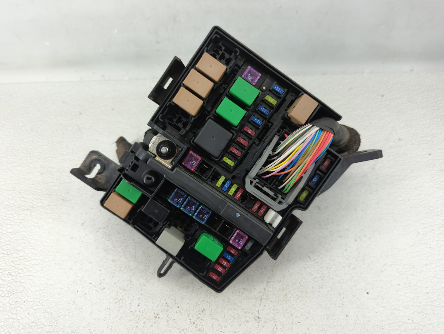 2011-2013 Kia Optima Fusebox Fuse Box Panel Relay Module P/N:91202-2T990 Fits Fits 2011 2012 2013 OEM Used Auto Parts - Oemu