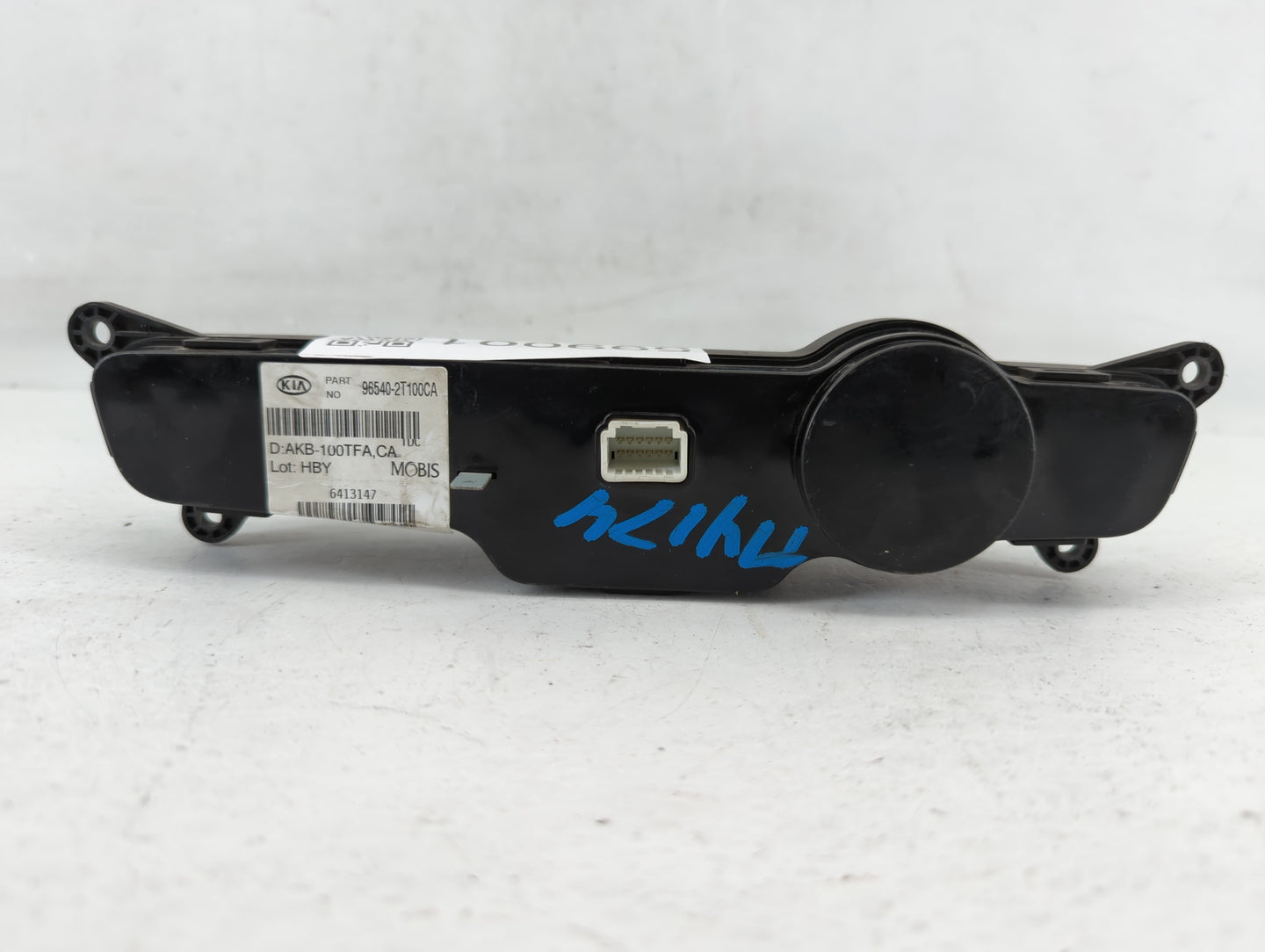 2011-2013 Kia Optima Radio AM FM Cd Player Receiver Replacement P/N:96540-2T100CA Fits Fits 2011 2012 2013 OEM Used Auto Par