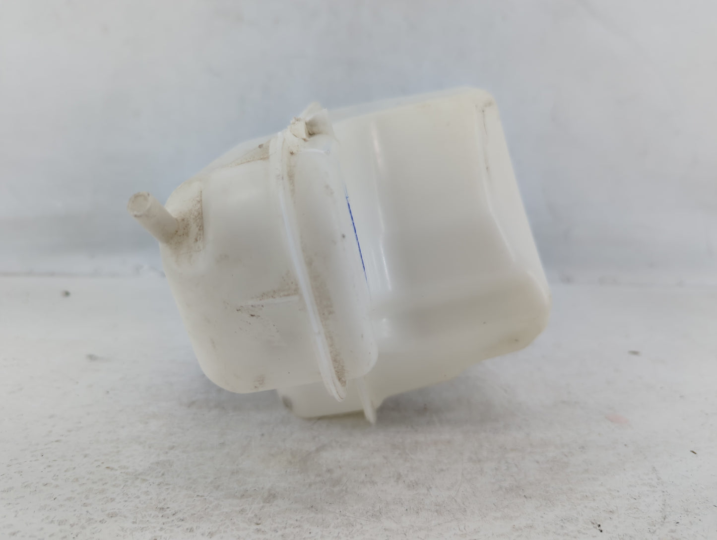 2011-2016 Kia Optima Radiator Coolant Overflow Expansion Tank Bottle - Oemusedautoparts1.com