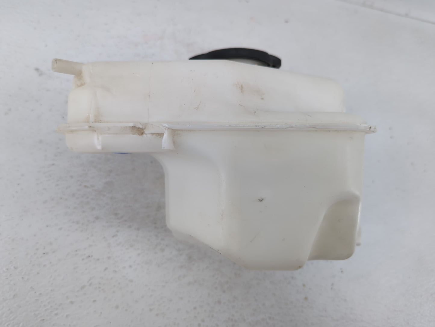 2011-2016 Kia Optima Radiator Coolant Overflow Expansion Tank Bottle - Oemusedautoparts1.com