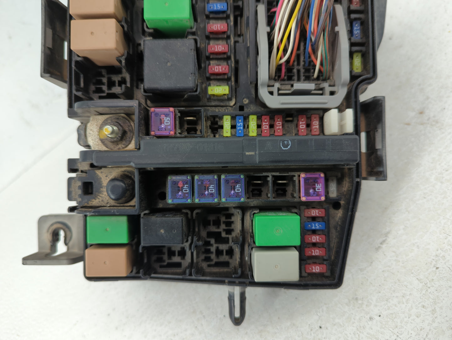 2011-2013 Kia Optima Fusebox Fuse Box Panel Relay Module P/N:91950-2T860 Fits Fits 2011 2012 2013 OEM Used Auto Parts - Oemu