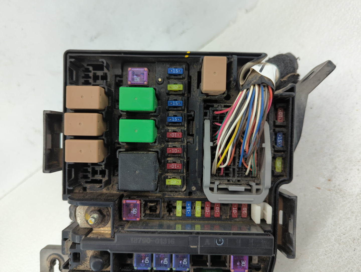 2011-2013 Kia Optima Fusebox Fuse Box Panel Relay Module P/N:91950-2T860 Fits Fits 2011 2012 2013 OEM Used Auto Parts - Oemu