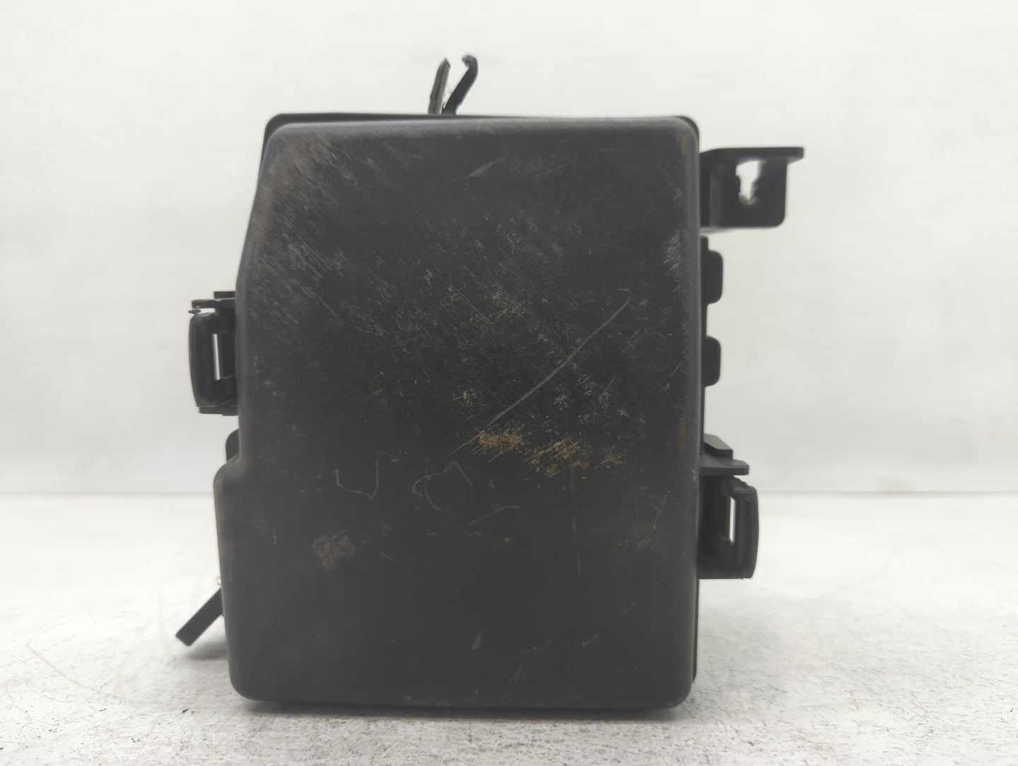 2011-2013 Kia Optima Fusebox Fuse Box Panel Relay Module P/N:VS912004C010M0 Fits Fits 2011 2012 2013 OEM Used Auto Parts - O
