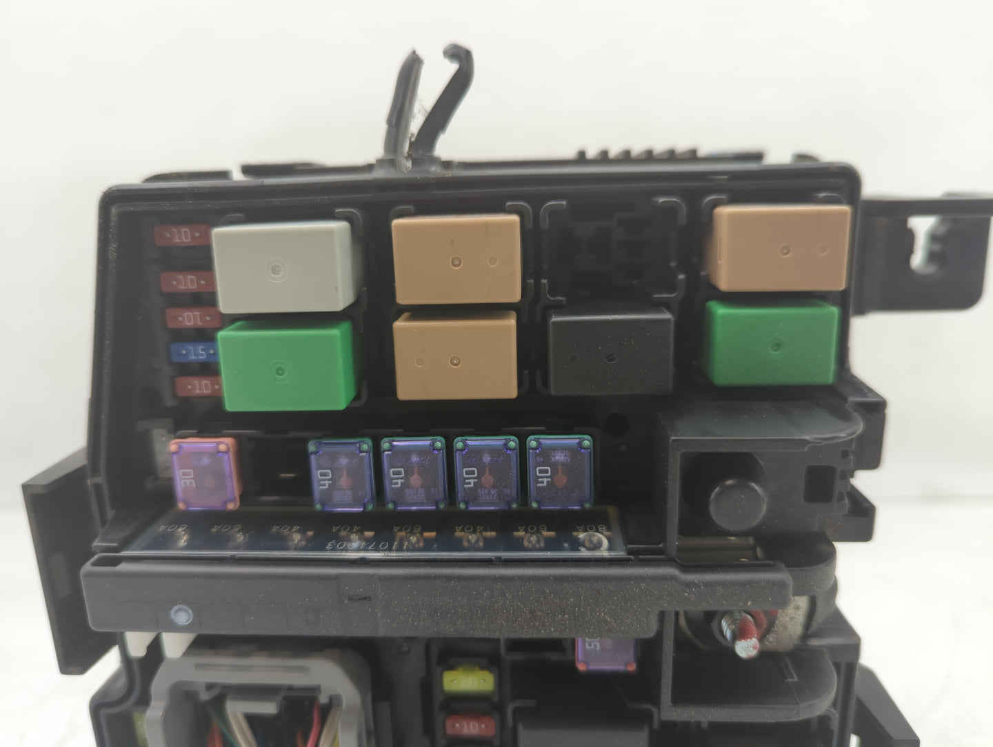 2011-2013 Kia Optima Fusebox Fuse Box Panel Relay Module P/N:VS912004C010M0 Fits Fits 2011 2012 2013 OEM Used Auto Parts - O