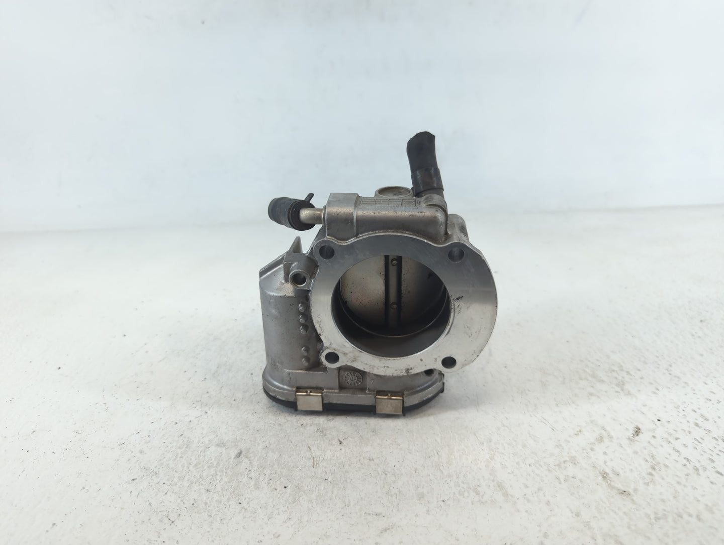 2011-2016 Kia Optima Throttle Body P/N:35100-2G800 Fits Fits 2011 2012 2013 2014 2015 2016 OEM Used Auto Parts - Oemusedauto