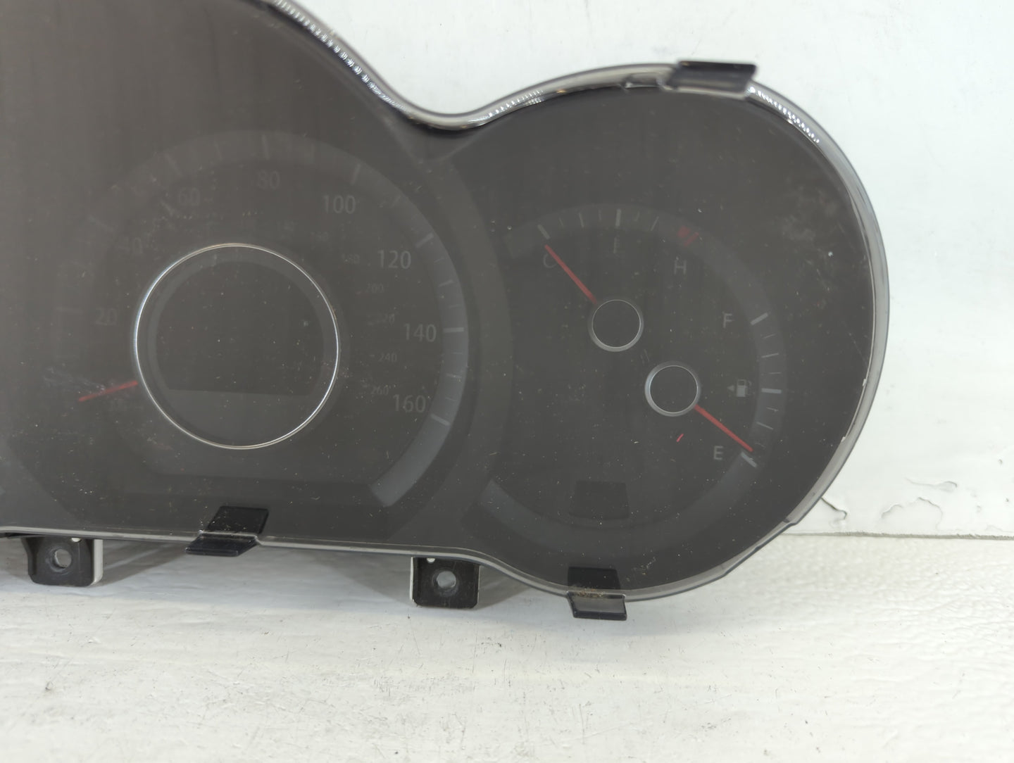 2012-2013 Kia Optima Instrument Cluster Speedometer Gauges P/N:94001-2T322 Fits Fits 2012 2013 OEM Used Auto Parts - Oemused