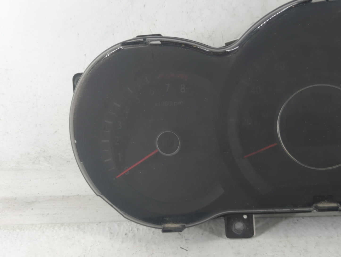 2012-2013 Kia Optima Instrument Cluster Speedometer Gauges P/N:94001-2T322 Fits Fits 2012 2013 OEM Used Auto Parts - Oemused