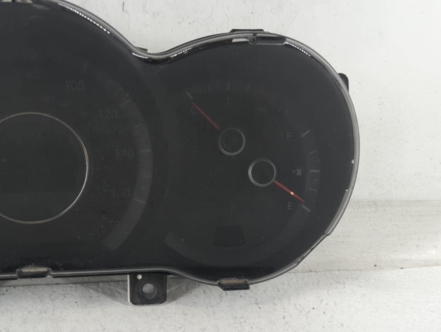 2012-2013 Kia Optima Instrument Cluster Speedometer Gauges P/N:94001-2T322 Fits Fits 2012 2013 OEM Used Auto Parts - Oemused
