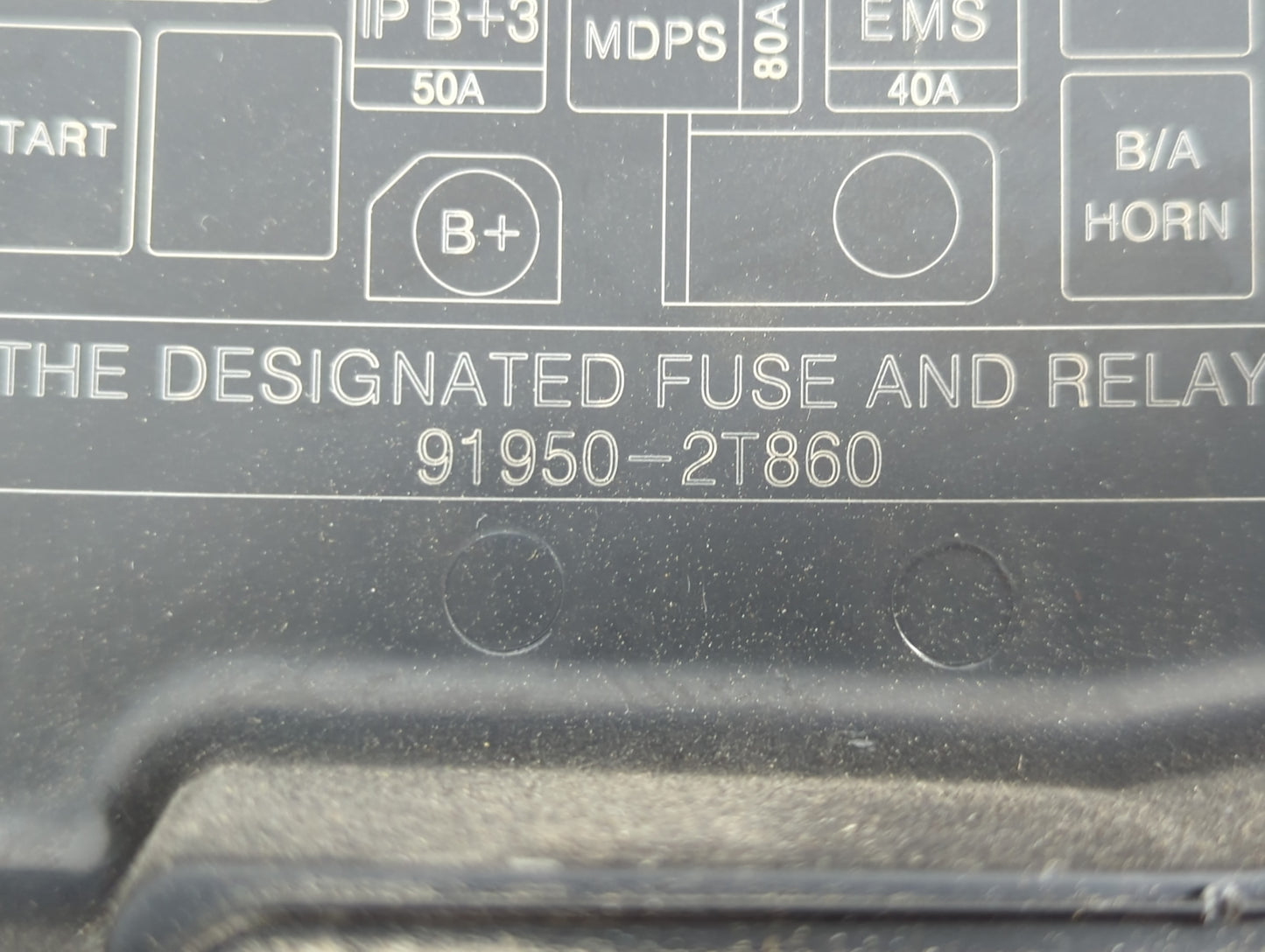 2011-2013 Kia Optima Fusebox Fuse Box Panel Relay Module P/N:91950-2T860 Fits Fits 2011 2012 2013 OEM Used Auto Parts - Oemu