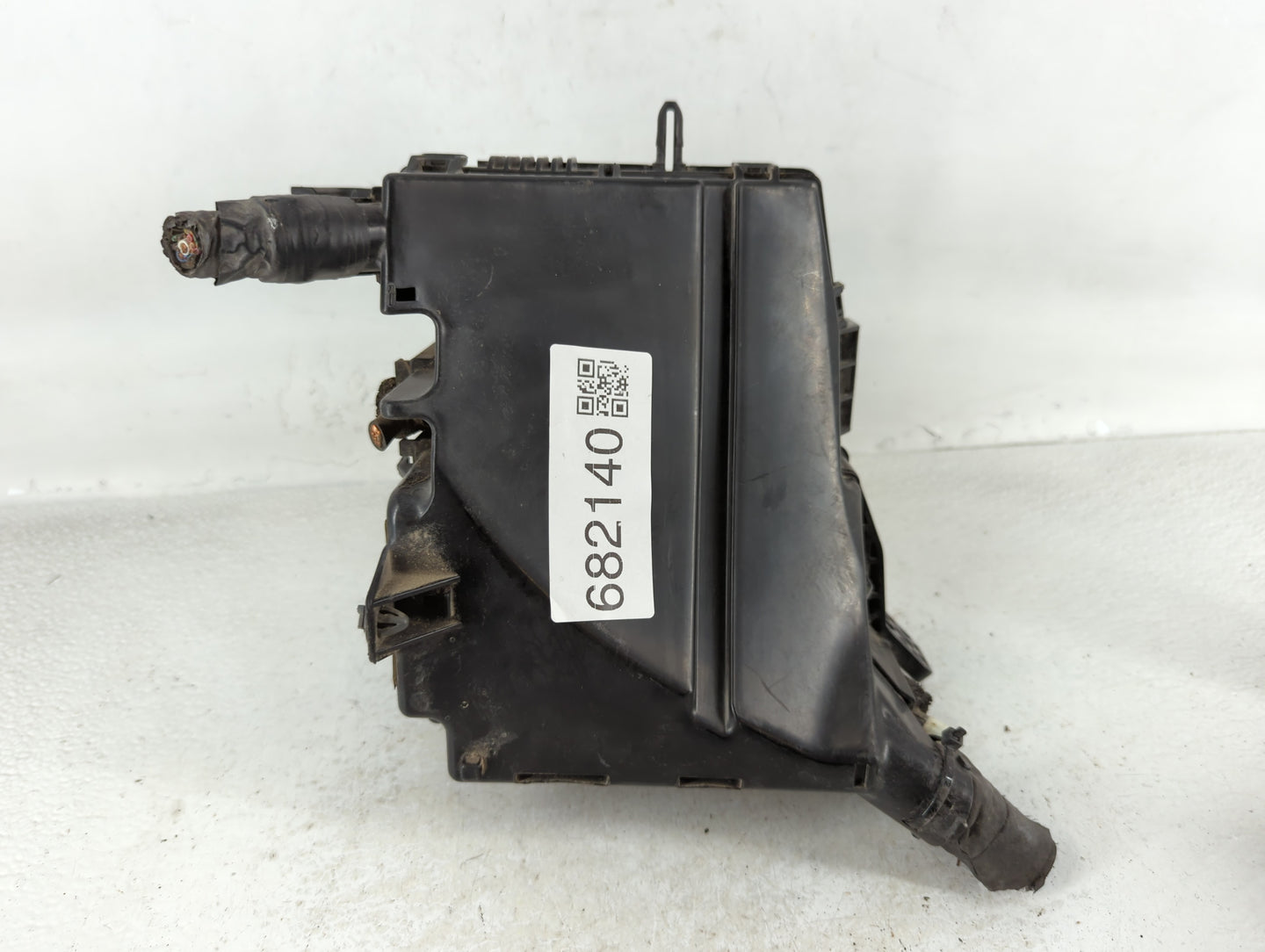 2011-2013 Kia Optima Fusebox Fuse Box Panel Relay Module P/N:91950-2T860 Fits Fits 2011 2012 2013 OEM Used Auto Parts - Oemu