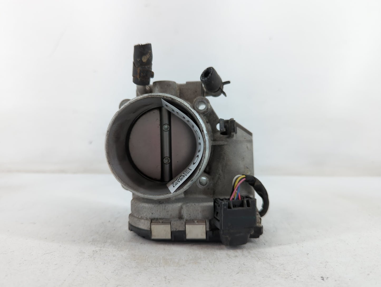 2011-2015 Kia Optima Throttle Body P/N:35100-2G700 Fits Fits 2011 2012 2013 2014 2015 2016 OEM Used Auto Parts - Oemusedauto