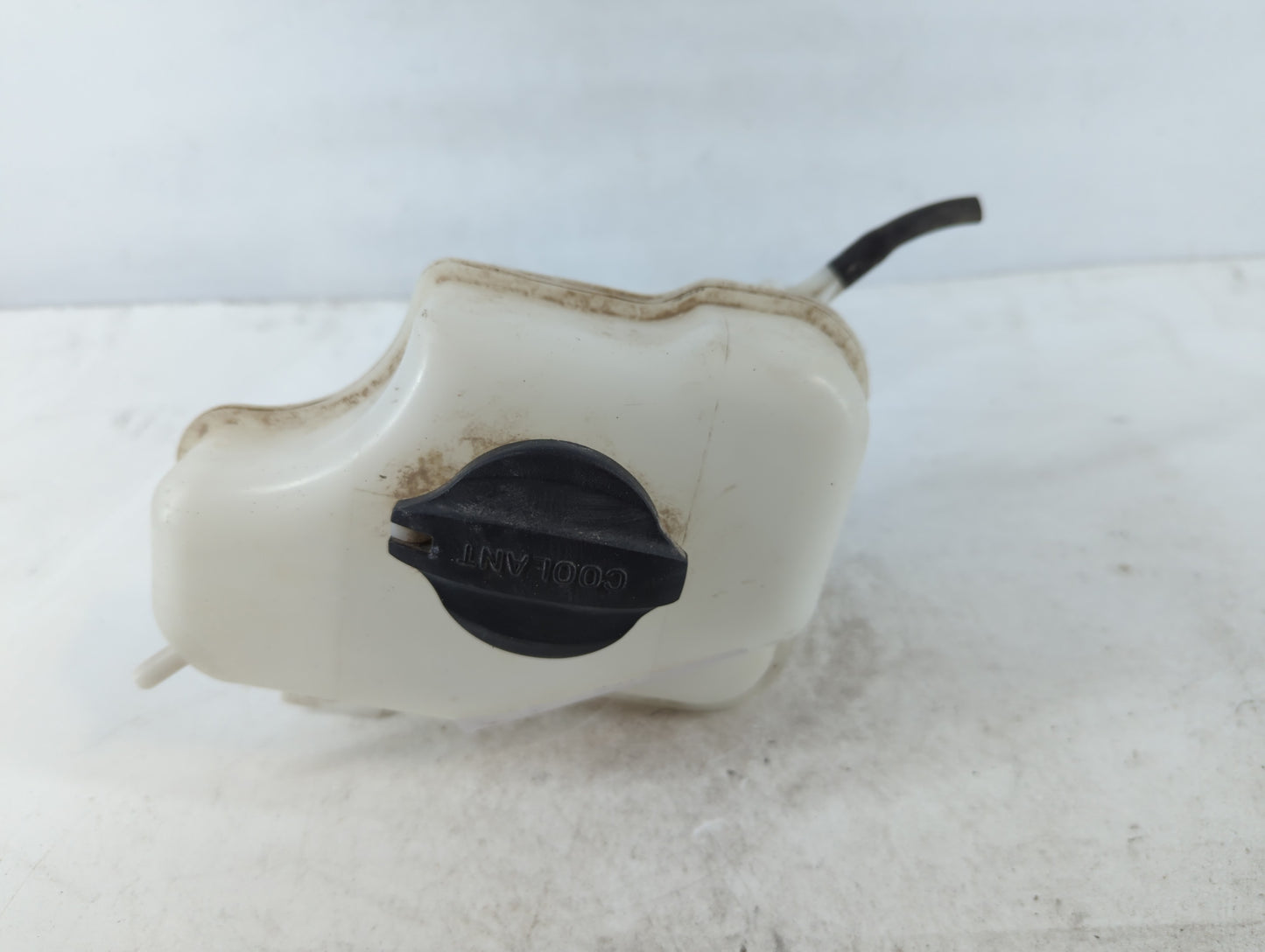 2011-2015 Kia Optima Windshield Washer Fluid Reservoir Bottle Oem - Oemusedautoparts1.com