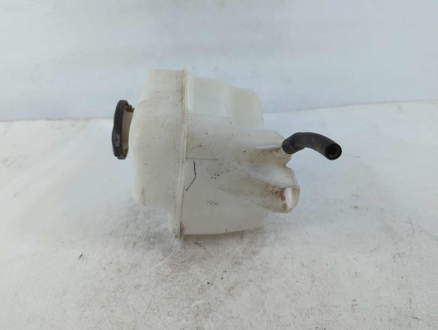 2011-2015 Kia Optima Windshield Washer Fluid Reservoir Bottle Oem - Oemusedautoparts1.com
