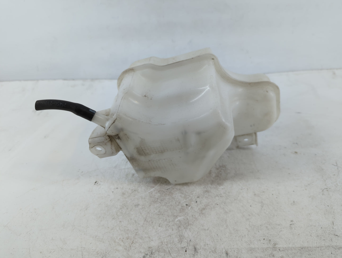 2011-2015 Kia Optima Windshield Washer Fluid Reservoir Bottle Oem - Oemusedautoparts1.com