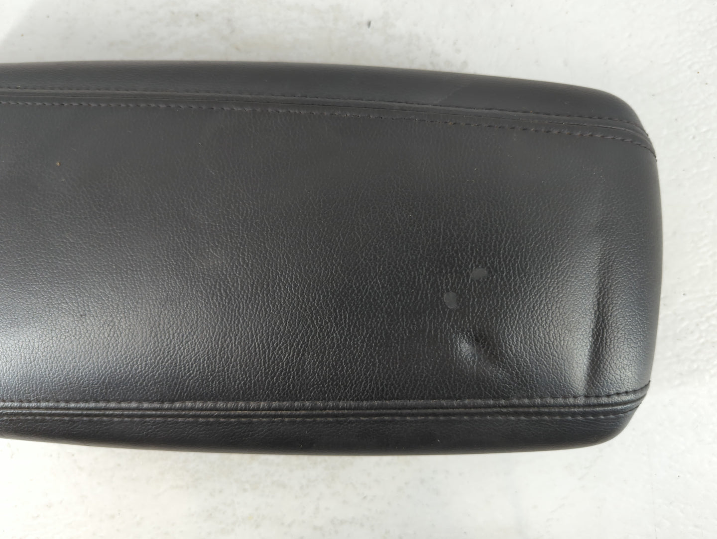 2012 Kia Optima Center Console Armrest Cover Lid Fits OEM Used Auto Parts - Oemusedautoparts1.com