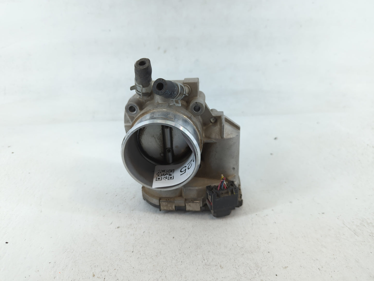 2011-2015 Kia Optima Throttle Body P/N:35100-2G710 Fits Fits 2011 2012 2013 2014 2015 2016 OEM Used Auto Parts - Oemusedauto