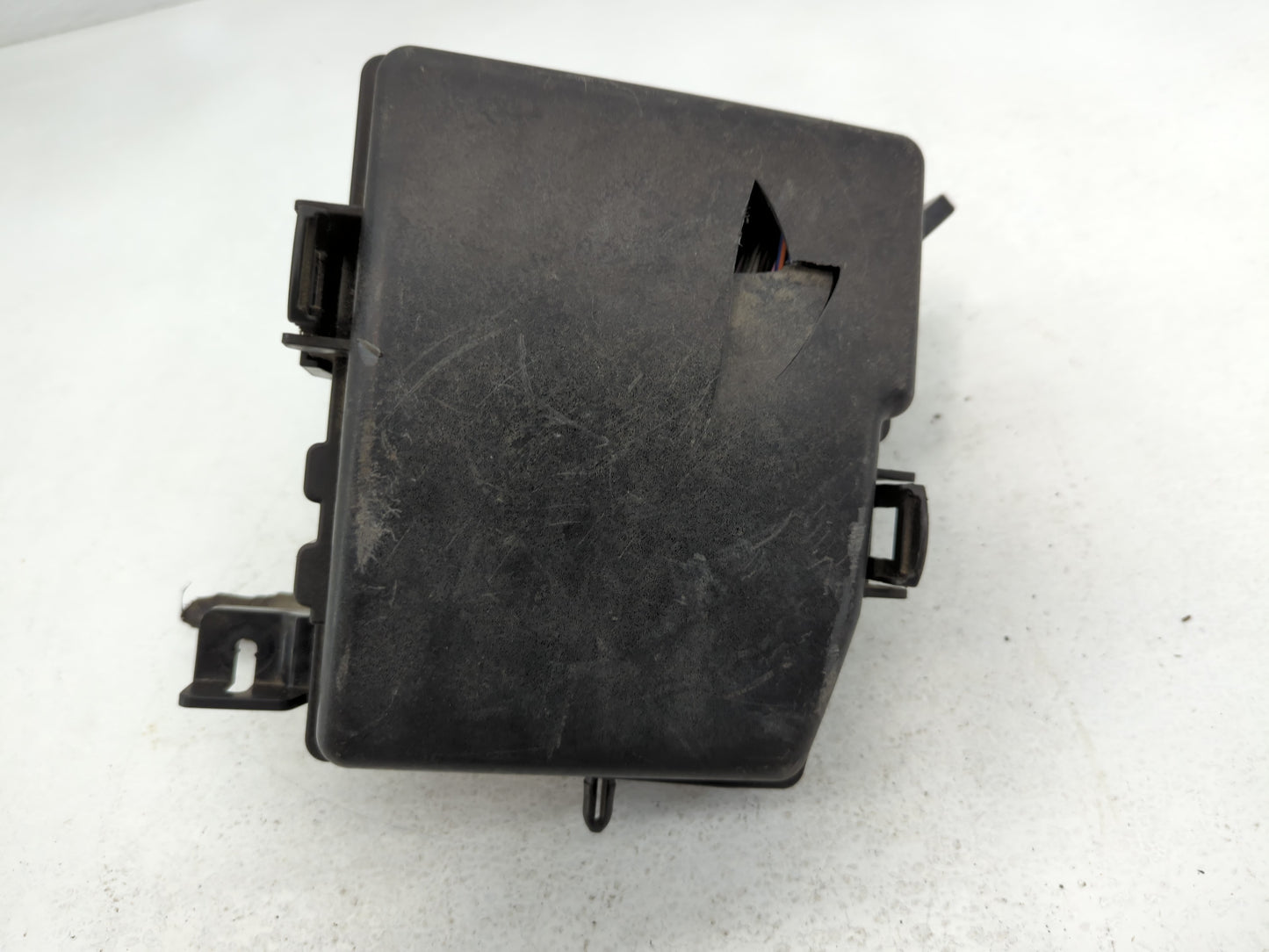 2011-2013 Kia Optima Fusebox Fuse Box Panel Relay Module P/N:91202-2T381 Fits Fits 2011 2012 2013 OEM Used Auto Parts - Oemu