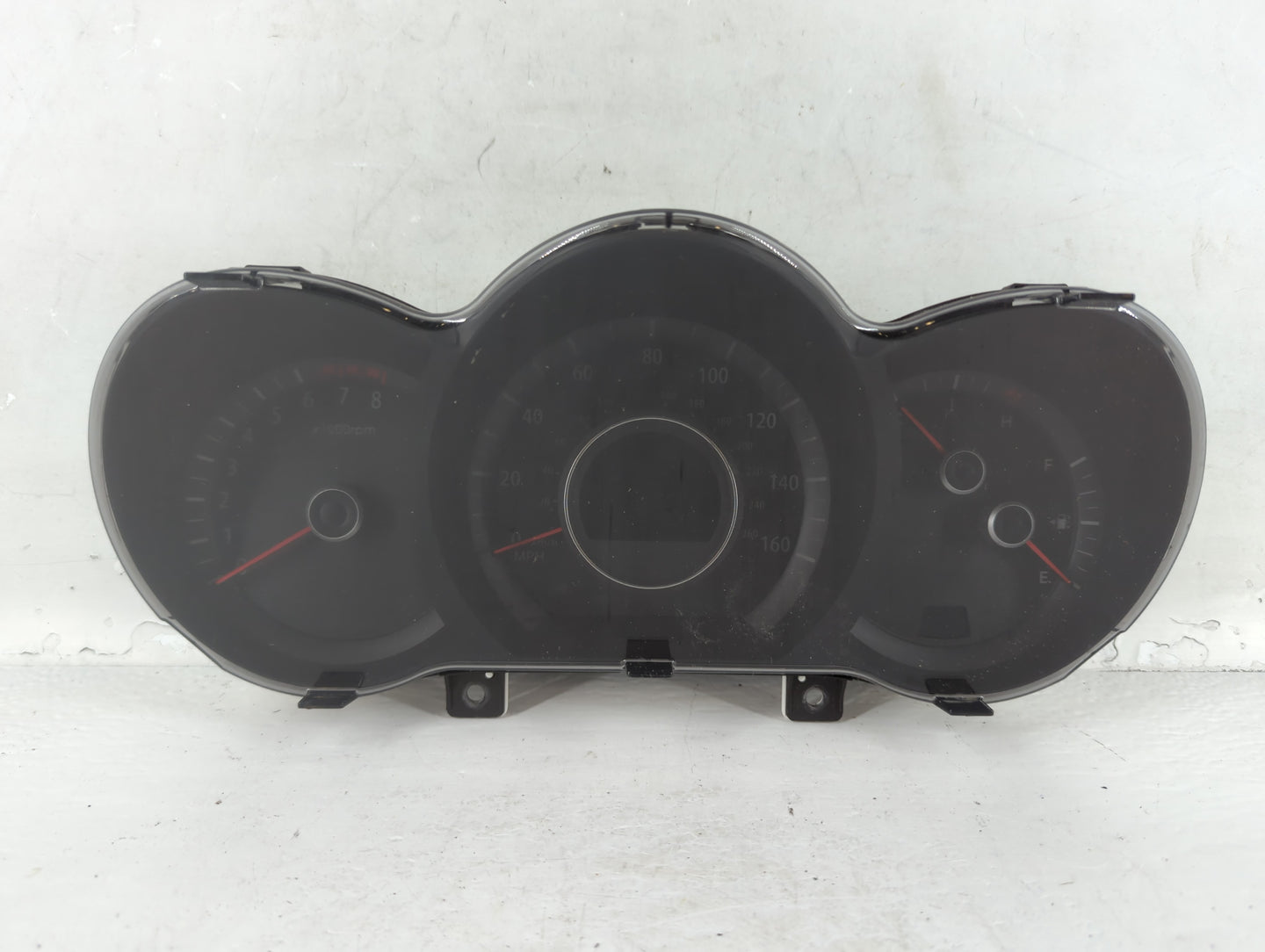 2012-2013 Kia Optima Instrument Cluster Speedometer Gauges P/N:94001-2T322 Fits Fits 2012 2013 OEM Used Auto Parts - Oemused