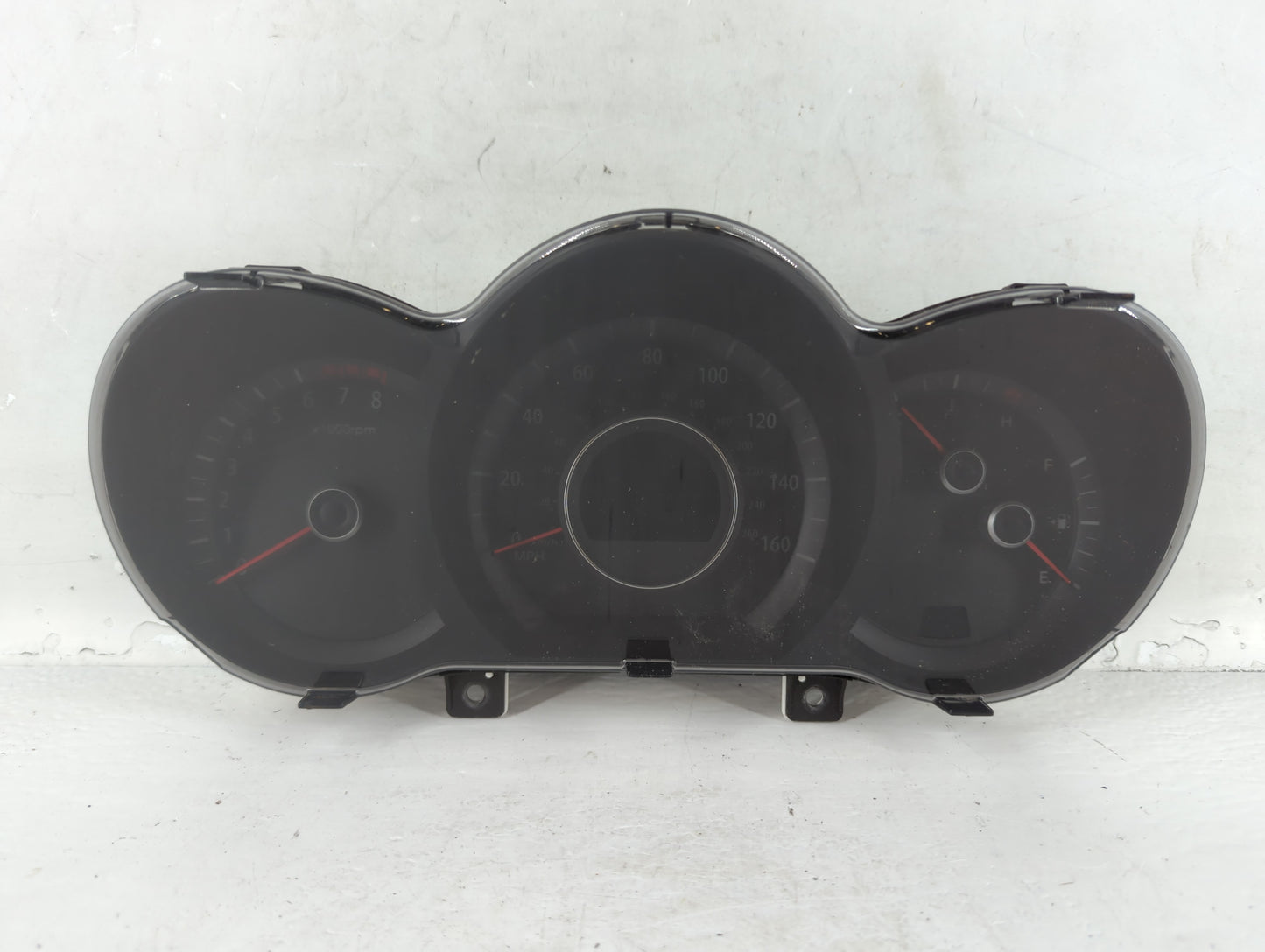 2012-2013 Kia Optima Instrument Cluster Speedometer Gauges P/N:94001-2T322 Fits Fits 2012 2013 OEM Used Auto Parts - Oemused