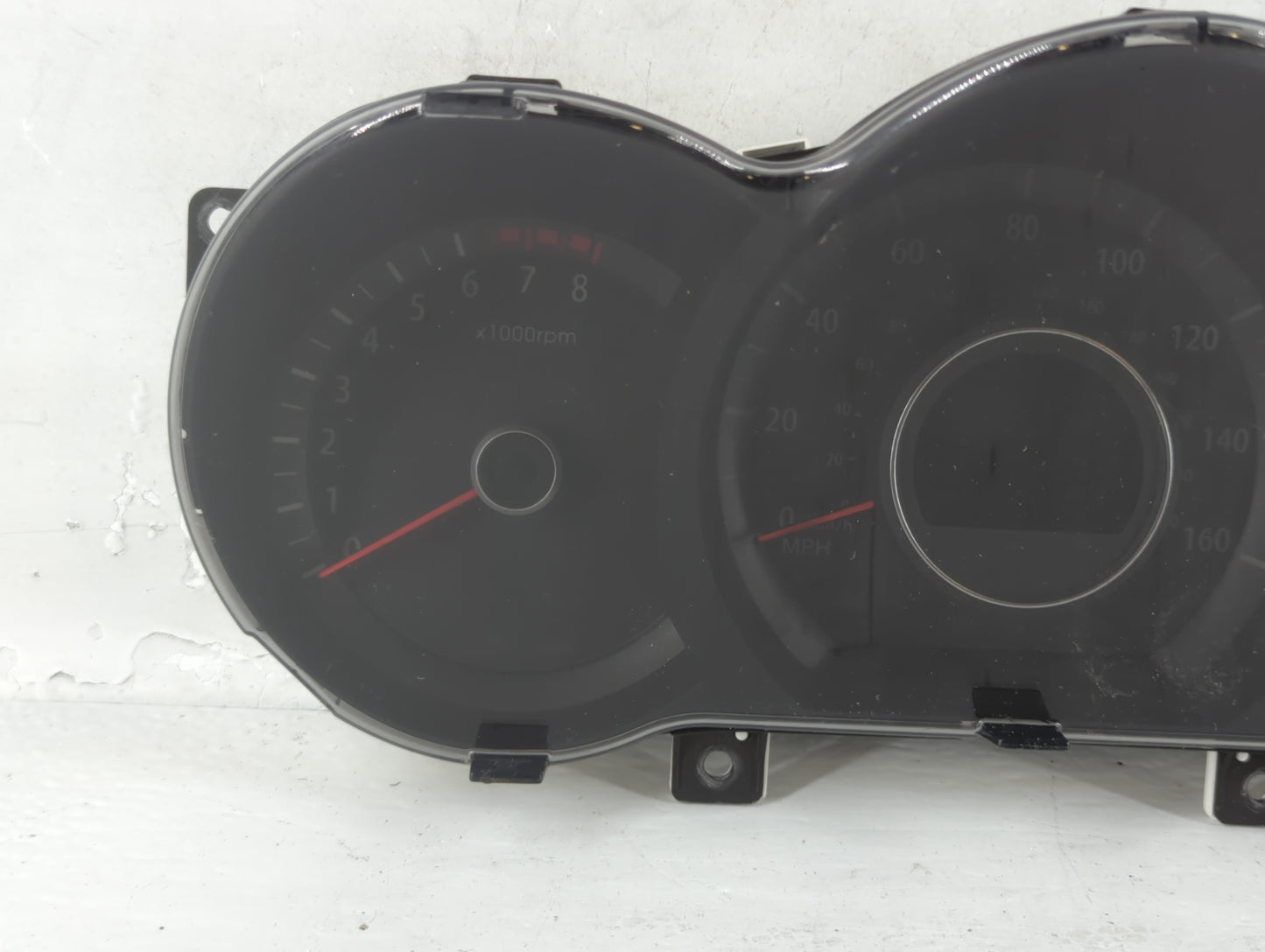 2012-2013 Kia Optima Instrument Cluster Speedometer Gauges P/N:94001-2T322 Fits Fits 2012 2013 OEM Used Auto Parts - Oemused