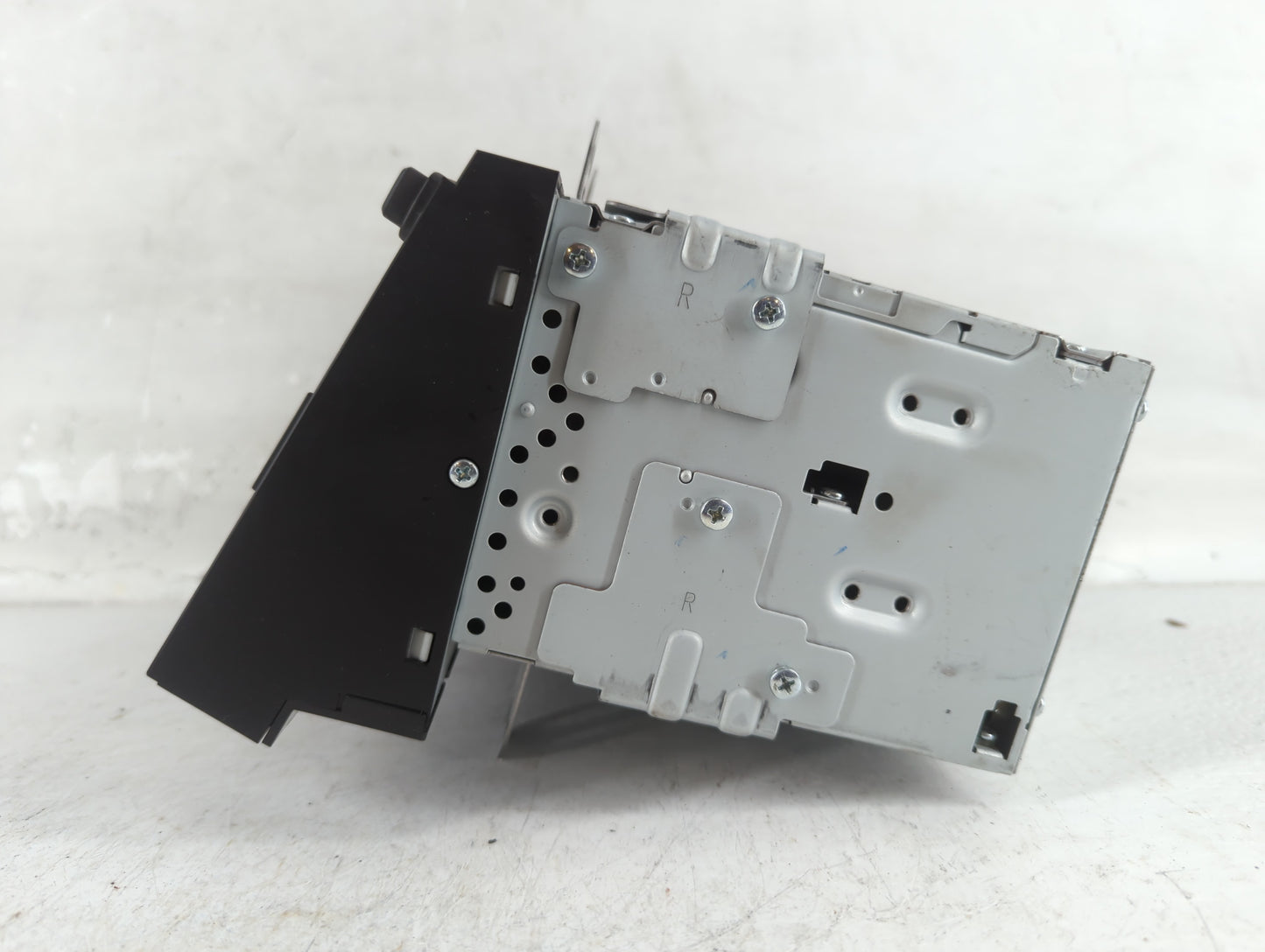 2011-2013 Kia Optima Radio AM FM Cd Player Receiver Replacement P/N:96560-2T202CA Fits Fits 2011 2012 2013 OEM Used Auto Par