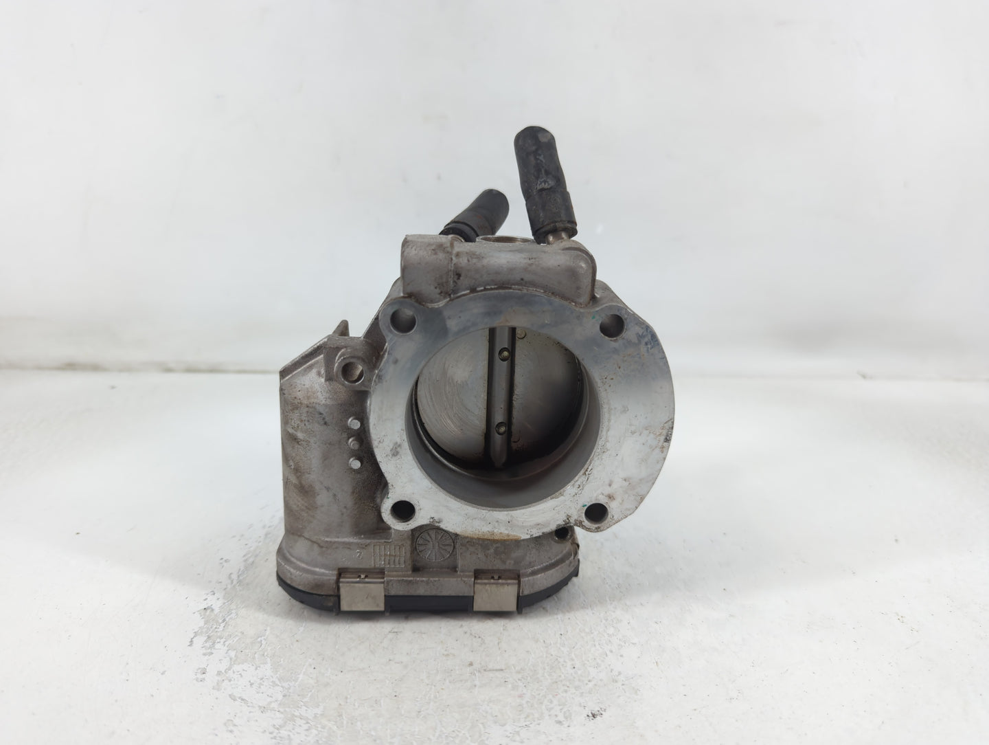 2011-2015 Kia Optima Throttle Body P/N:90 4501 0003 35100-2G710 Fits Fits 2011 2012 2013 2014 2015 2016 OEM Used Auto Parts 