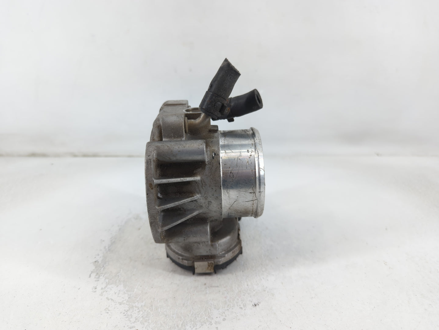 2011-2015 Kia Optima Throttle Body P/N:90 4501 0003 35100-2G710 Fits Fits 2011 2012 2013 2014 2015 2016 OEM Used Auto Parts 