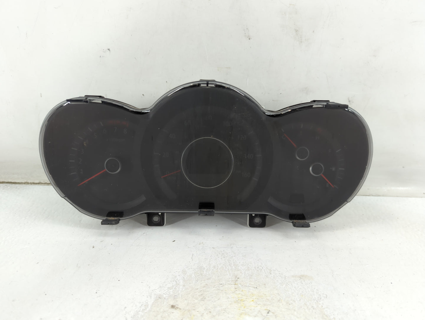 2012-2013 Kia Optima Instrument Cluster Speedometer Gauges P/N:94001-2T322 Fits Fits 2012 2013 OEM Used Auto Parts - Oemused