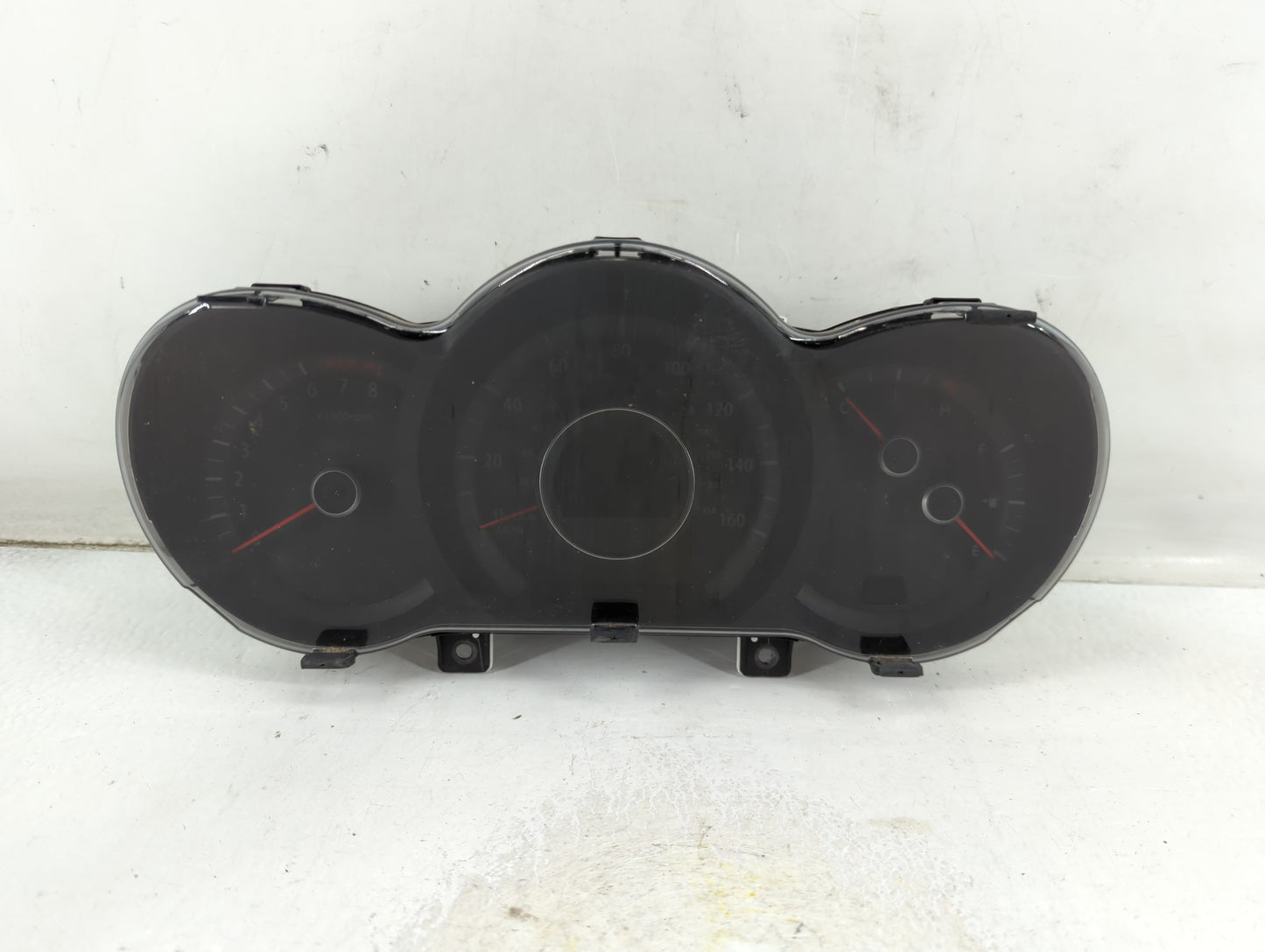 2012-2013 Kia Optima Instrument Cluster Speedometer Gauges P/N:94001-2T322 Fits Fits 2012 2013 OEM Used Auto Parts - Oemused