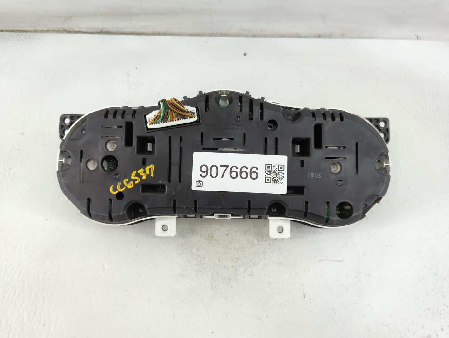 2012-2013 Kia Optima Instrument Cluster Speedometer Gauges P/N:94001-2T322 Fits Fits 2012 2013 OEM Used Auto Parts - Oemused