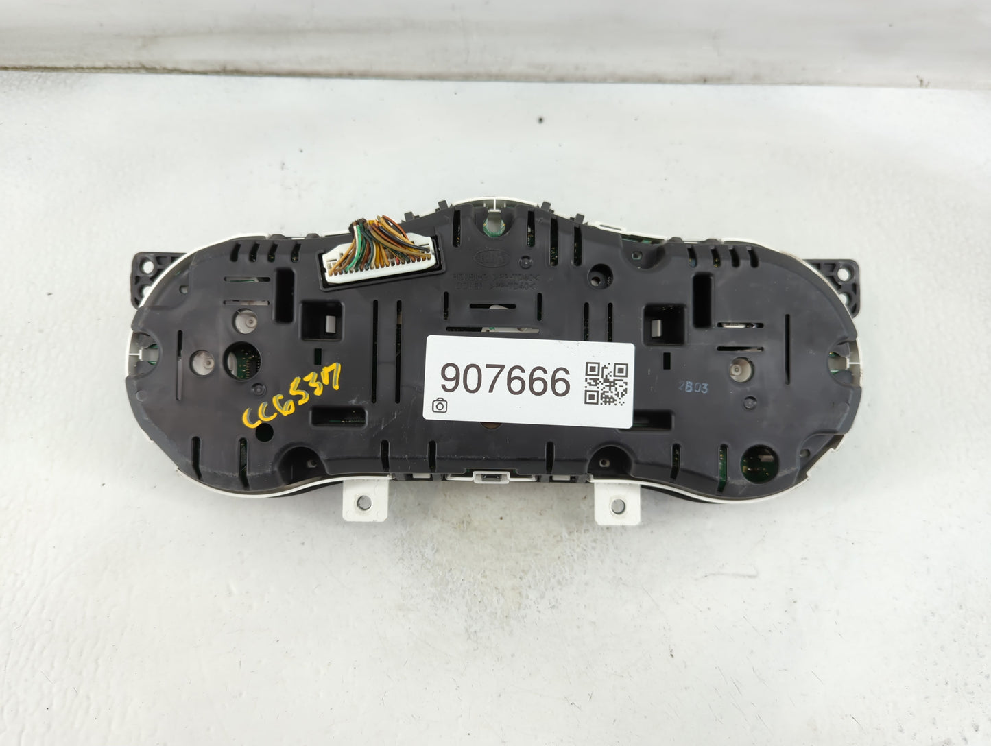 2012-2013 Kia Optima Instrument Cluster Speedometer Gauges P/N:94001-2T322 Fits Fits 2012 2013 OEM Used Auto Parts - Oemused
