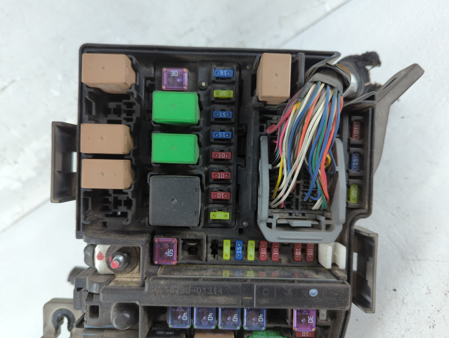 2011-2013 Kia Optima Fusebox Fuse Box Panel Relay Module P/N:91950-2T870 Fits Fits 2011 2012 2013 OEM Used Auto Parts - Oemu