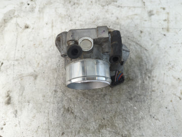 2011-2015 Kia Optima Throttle Body P/N:35100-2G700 Fits Fits 2011 2012 2013 2014 2015 2016 OEM Used Auto Parts