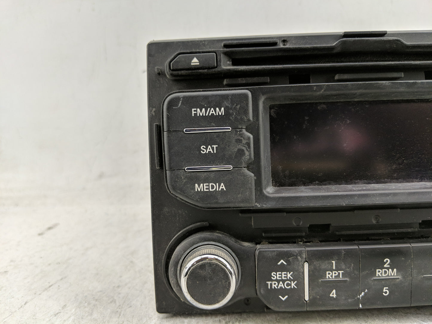 2012 Kia Rio Radio AM FM Cd Player Receiver Replacement P/N:96170-1W900CA Fits OEM Used Auto Parts - Oemusedautoparts1.com