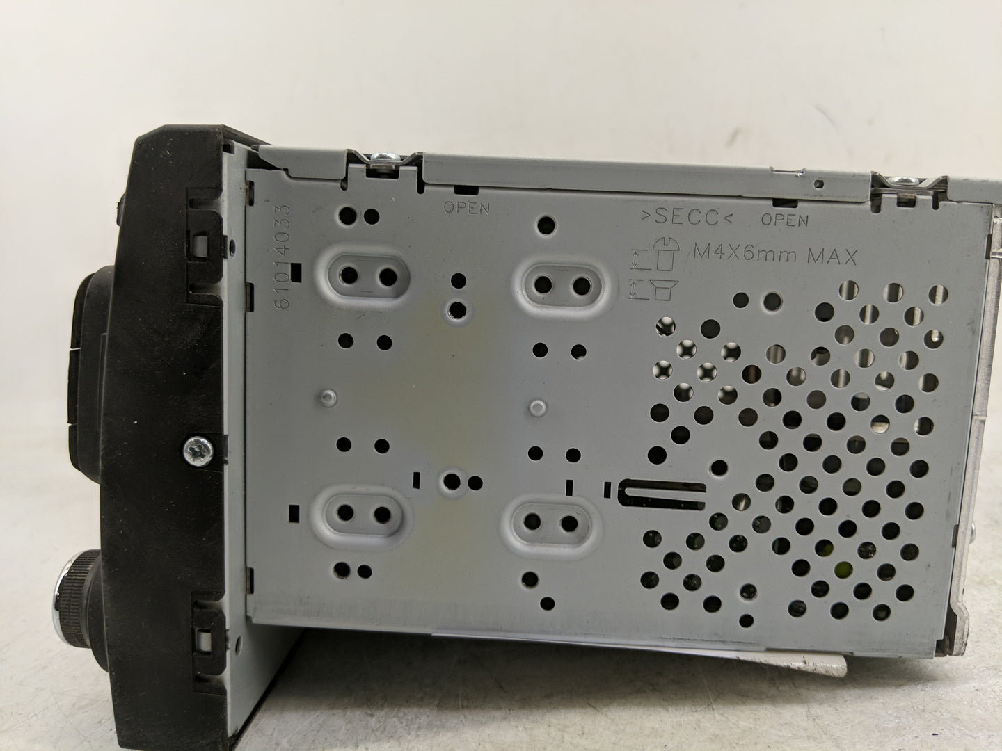 2012 Kia Rio Radio AM FM Cd Player Receiver Replacement P/N:96170-1W900CA Fits OEM Used Auto Parts - Oemusedautoparts1.com