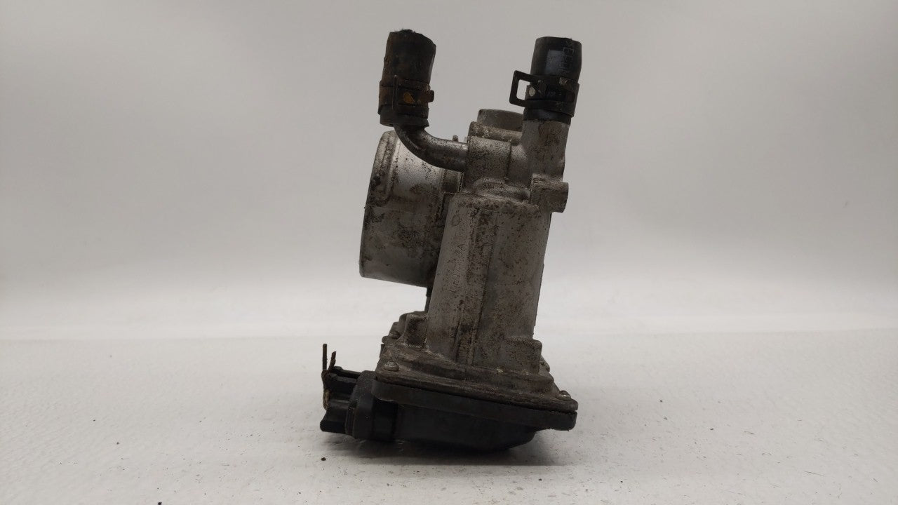 2012-2019 Kia Rio Throttle Body P/N:35100-2B300 Fits Fits 2012 2013 2014 2015 2016 2017 2018 2019 OEM Used Auto Parts - Oemu