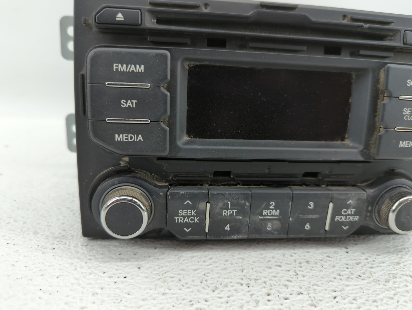2012-2015 Kia Rio Radio AM FM Cd Player Receiver Replacement P/N:96170-1W950CA 96170-1W900CA Fits Fits 2012 2013 2014 2015 O