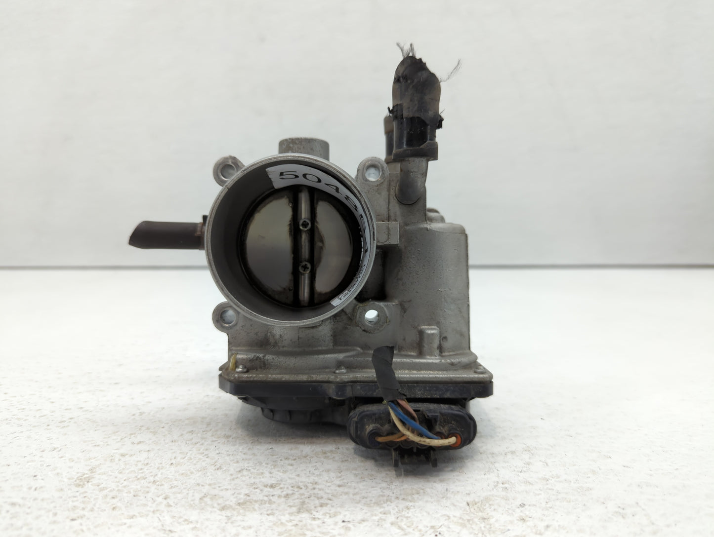 2012-2019 Kia Rio Throttle Body P/N:35100-2B300 Fits Fits 2012 2013 2014 2015 2016 2017 2018 2019 OEM Used Auto Parts - Oemu