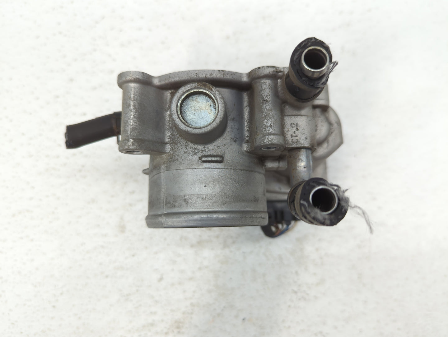 2012-2019 Kia Rio Throttle Body P/N:35100-2B300 Fits Fits 2012 2013 2014 2015 2016 2017 2018 2019 OEM Used Auto Parts - Oemu